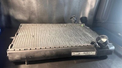 Radiador izquierdo 99610613172 OEM Porsche 911 2001-13 Foto 1 de 4