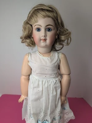 22.5 英寸古董法国 Jumeau EJ 14 A Repro 娃娃 Dorothy Szumal Blue PW Eyes SA 著 — 第 1/4 张图片