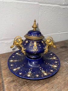 RARE ANTIQUE SEVRES PORCELAIN INKWELL WITH ORMOLU MOUNTS - Picture 1 of 19