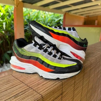 Nike Air Max 95 RF GS Boys Size 6Y Neon Collection Retro AV5138-001 - Image 1 of 4