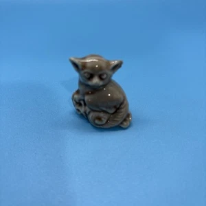 Vtg Wade Ceramic Red Rose Tea Promo Light Brown Lemur Monkey Figure - Picture 1 of 5