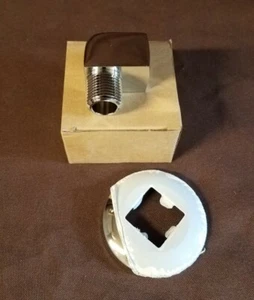 Gomito presa doccia cromato con flangia a parete - Foto 1 di 12
