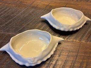 VTG White Ceramic Pottery Deviled Imperial Crab Shell Serving Dishes Set of 2 - Picture 1 of 3
