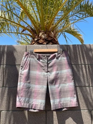 Шорты для гольфа женские Nike размер 12 Nike большие женские шорты для гольфа Nike женские 12 - Изображение 1 из 4