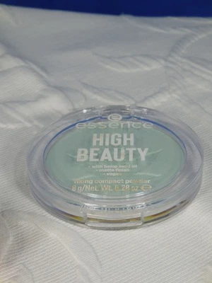 essence HIGH BEAUTY COMPACT POWDER VEGAN. 1018.4 - Bild 1 von 2