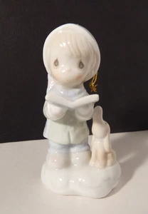 Vintage 1996 Precious Moments Lizenznehmer Enesco 4" Weihnachtslieder Junge & Hund - Bild 1 von 5