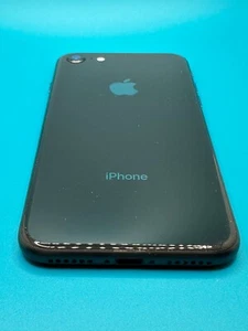 Apple iPhone 8 - 64 GB - Gris (Desbloqueado) Excelente Estado - Sin Restricciones de SIM - Imagen 1 de 15