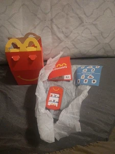 Espositore giocattolo Happy Meal Lil Mcdonalds 2025 nuovo - Foto 1 di 2