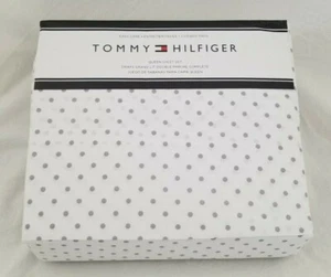 4-teiliges Tommy Hilfiger Weiß & Grau Punkte Queen Bettwäsche Set Neu in Verpackung - Bild 1 von 11