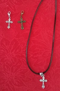 CROSS CHARM - ANTIQUE SILVER - BRONZE - NECKLACE - LOBSTER CLASP - RELIGION - Picture 1 of 13