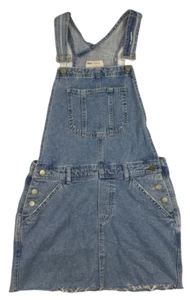Mini mono vaquero con bolsillos dobladillo crudo talla UK 8 de ASOS para mujer - Imagen 1 de 8