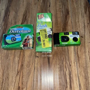 Fuji Film QuickSnap Flash 35 mm Einwegkamera 27 Belichtungen Ablaufdatum 2012 (2 Packungen) - Bild 1 von 6