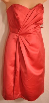 Mujer David's Vestido de Dama de honor Coral Satinado Sin Tirantes Talla 2 ¡Nuevo! Foto 1 de 4