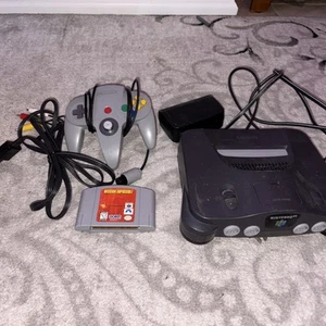 Nintendo 64 N64 Console Bundle  64 Game Official Controller TESTED - Picture 1 of 2
