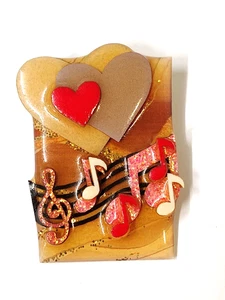 Musik Pins von Lucinda Glitzernoten Violinschlüssel Herzen - Bild 1 von 4
