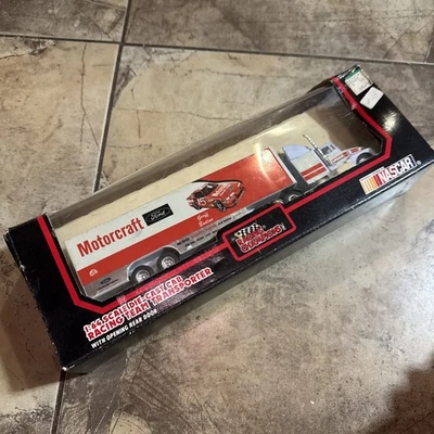 Semirremolque transportador Geoff Bodine Racing Champions 1991 1:64 diecast NASCAR  Foto 1 de 3