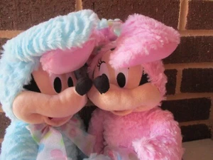 Disney Parks Minnie Mouse + Mickey Easter Bunny Doll 2022 Peluche 18" - Imagen 1 de 11