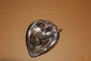 INTERNATIONAL SILVER LAUREL MIST HEART SHAPED SERVING DISH/SPOON in Box - Picture 1 of 4