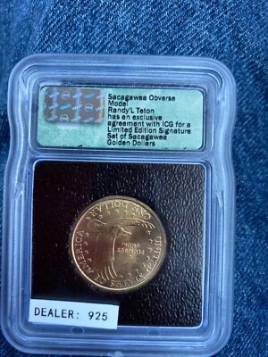 2000 d sacagawea dollar coin gold in protective case - Image 1 of 2