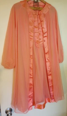 De Colección Años 50 Gossard Artemisa Peignoir Conjunto Vestido Bata Med Satén Gasa Estilo 1113 Foto 1 de 4