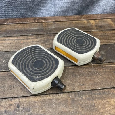 Pedales BMX Diamond Back Fórmula Uno F1 Divertida Bicicleta De Colección HTI 871 Blanco Foto 1 de 4