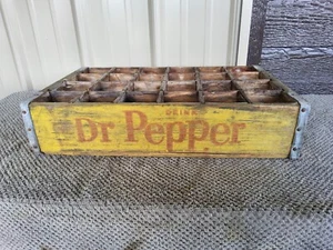 Dr Pepper Yellow Wooden Crate Bottle Carrier CLOVIS NEW MEXICO Vintage 24 ct - Picture 1 of 7