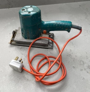Lijadora de cama plana vintage Black & Decker DN44 en buen estado de funcionamiento - Imagen 1 de 3
