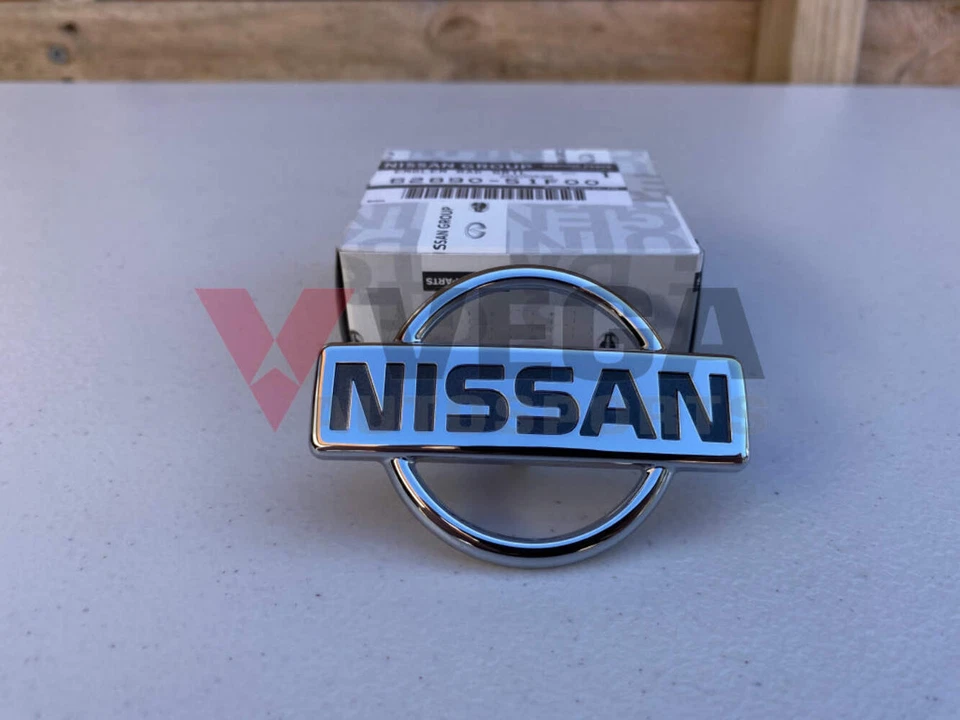 "Nissan" Front Bumper Emblem to suit Nissan Silvia 180SX Type X 62890-51F00 - Image 1 of 1