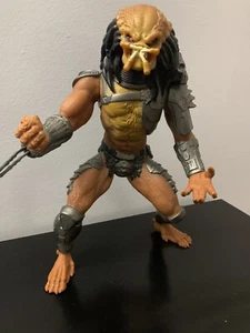 Ultimate Predator Alien Hunter 10" Action Figure Kenner 1995 Pre-Owned No Disk - Picture 1 of 6