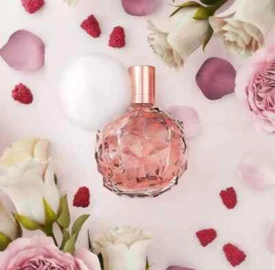 Ari by Ariana Grande Mujer Eau De Parfum Spray 1.0 OZ / 30ml SIN CAJA Foto 1 de 3