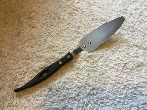 Vintage Stanley Stainless Steel Serrated Cake Cutter Knife Server Black Handle - Picture 1 of 1