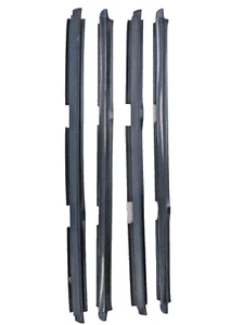 LH and RH Side REAR Door Window Sweeps Inner /Outer Jeep Cherokee 97-2001 4dr XJ - Picture 1 of 3
