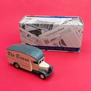 MATCHBOX POWER OF THE PRESS SAMMLERSTÜCK: 1931 MORRIS VAN LONDON TIMES YPP-02 FM - Bild 1 von 7
