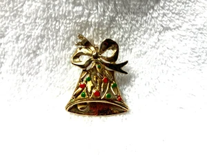 Vintage Anstecknadel/Brosche Gold Weihnachtsglocke rot/grün Emaille Taiwan 1 1/4" x 1 1/8" - Bild 1 von 2
