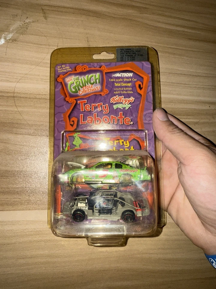 Grinch Stole Christmas 1:64 Action Terry Labonte 2000 Monte Carlo Limited - Image 1 of 4
