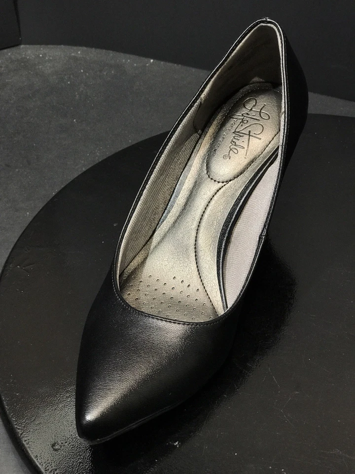 Женские заостренные черные кожаные туфли-лодочки LifeStride Sevyn на каблуке несоответствие размер: L- 6,5/R-7 - Изображение 1 из 4