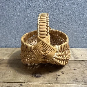 Vintage Buttocks Basket Old Egg Gathering Splint Gods Eye Brown Farmhouse Signed - Picture 1 of 9