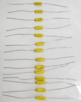 Lote de 14 condensadores de película axial vintage excedente Nytronics Essex WEE 47 UH 5% Foto 1 de 4