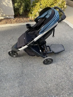 Cochecito compacto Thule Spring, negro medianoche - 11300201 Foto 1 de 4