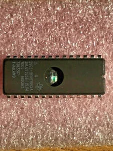 EPROM SMJ27C256-15JM 28 pines CDIP de Texas Instruments 1 pieza £5,25 HU1005 - Imagen 1 de 1