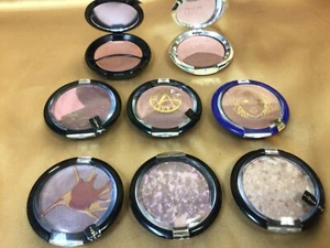 Signature Club A Powder Eyeshadow .08, 10, 12 or .14oz Choose shade NEW! - Picture 1 of 7