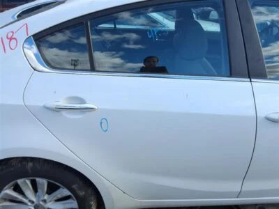 Puerta trasera derecha pasajero sedán se adapta a 14-16 FORTE 1013416 Foto 1 de 4