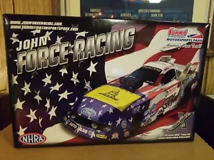 2012 Action 1/24 John Force Summit Norwalk American Pride NHRA Funny Car - Picture 1 of 10