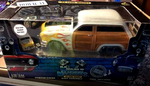 Muscle Machines Build It -- 1/18 Scale Die Cast Car 50 Ford Woody - - Picture 1 of 4