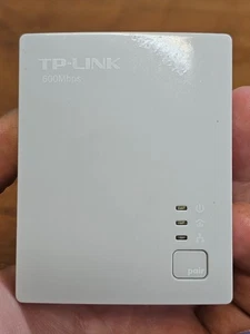TP-Link TL-PA4010 AV600 Powerline Adapter White Ethernet Wall Mounted UK Plug - Picture 1 of 22