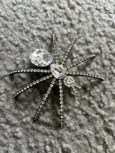 Vintage Halloween Spider Pin Brooch Huge Clear RHINESTONE SPIDER Silver Tone - Picture 1 of 8