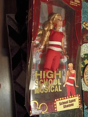 Кукла Disney High School Musical School Spirit Sharpay 2007 снятая с производства новая в коробке. - Изображение 1 из 2