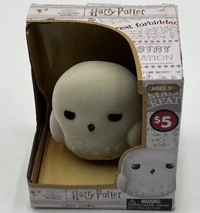 "Figura de vinilo Harry Potter FURRY HEDWIG serie 2 mundo mágico 4"""  - Imagen 1 de 9