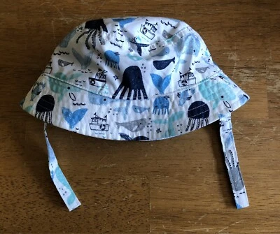 Шляпа-ведро Gymboree для младенцев ясельного возраста Sea Life с подбородочным ремнем 6–12 м кит осьминог - Изображение 1 из 4