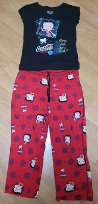 Conjunto de pijama mediano de colección Betty Boop Coca Cola Lounge Pantalones Camiseta 2 piezas para mujer Foto 1 de 4